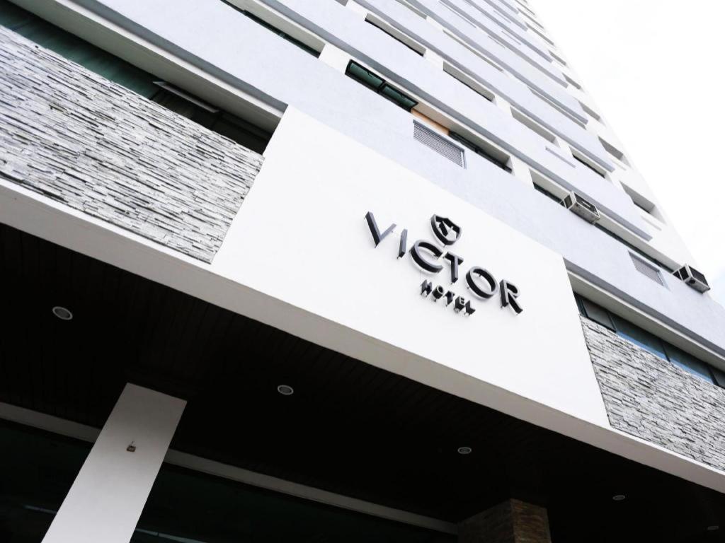 The Victor Hotel Makati City Exteriér fotografie