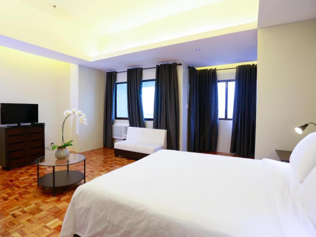The Victor Hotel Makati City Exteriér fotografie